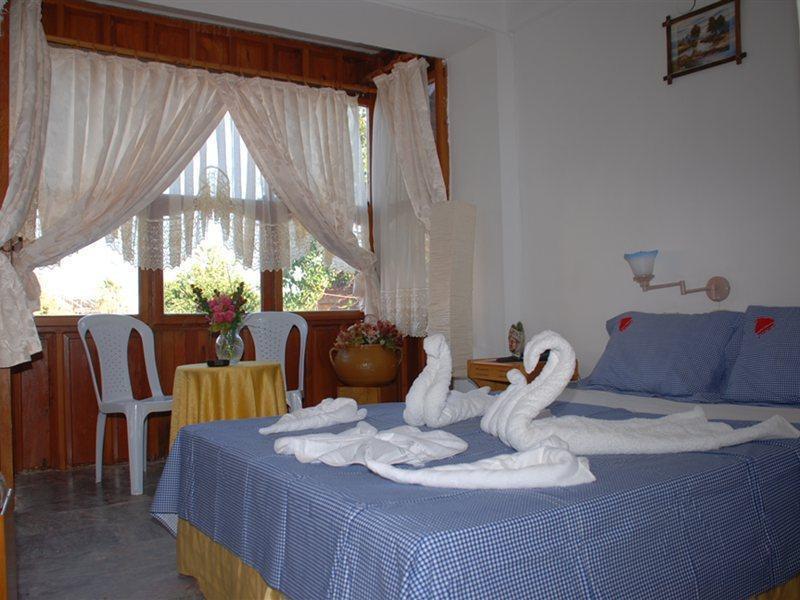 Antonios Motel Side Exterior foto